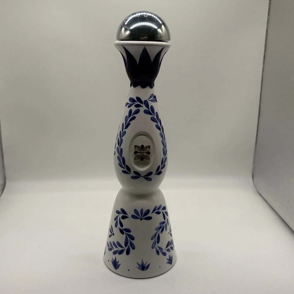 Clase Azul Reposado 750ml Tequila Bottle in Box